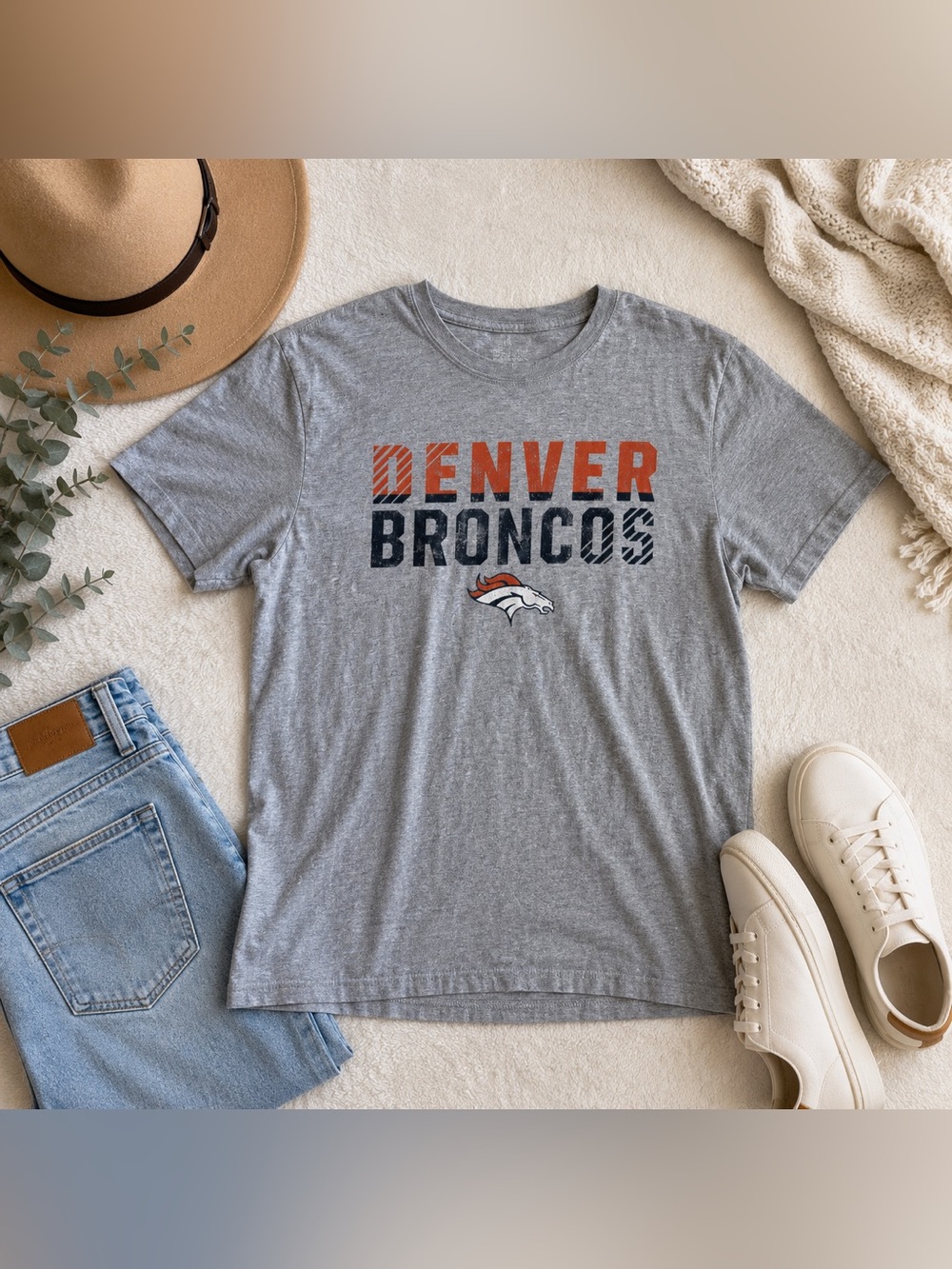 Denver Broncos Gray Graphic T-Shirt NFL Fanatics Short Sleeve Men’s Large Tee